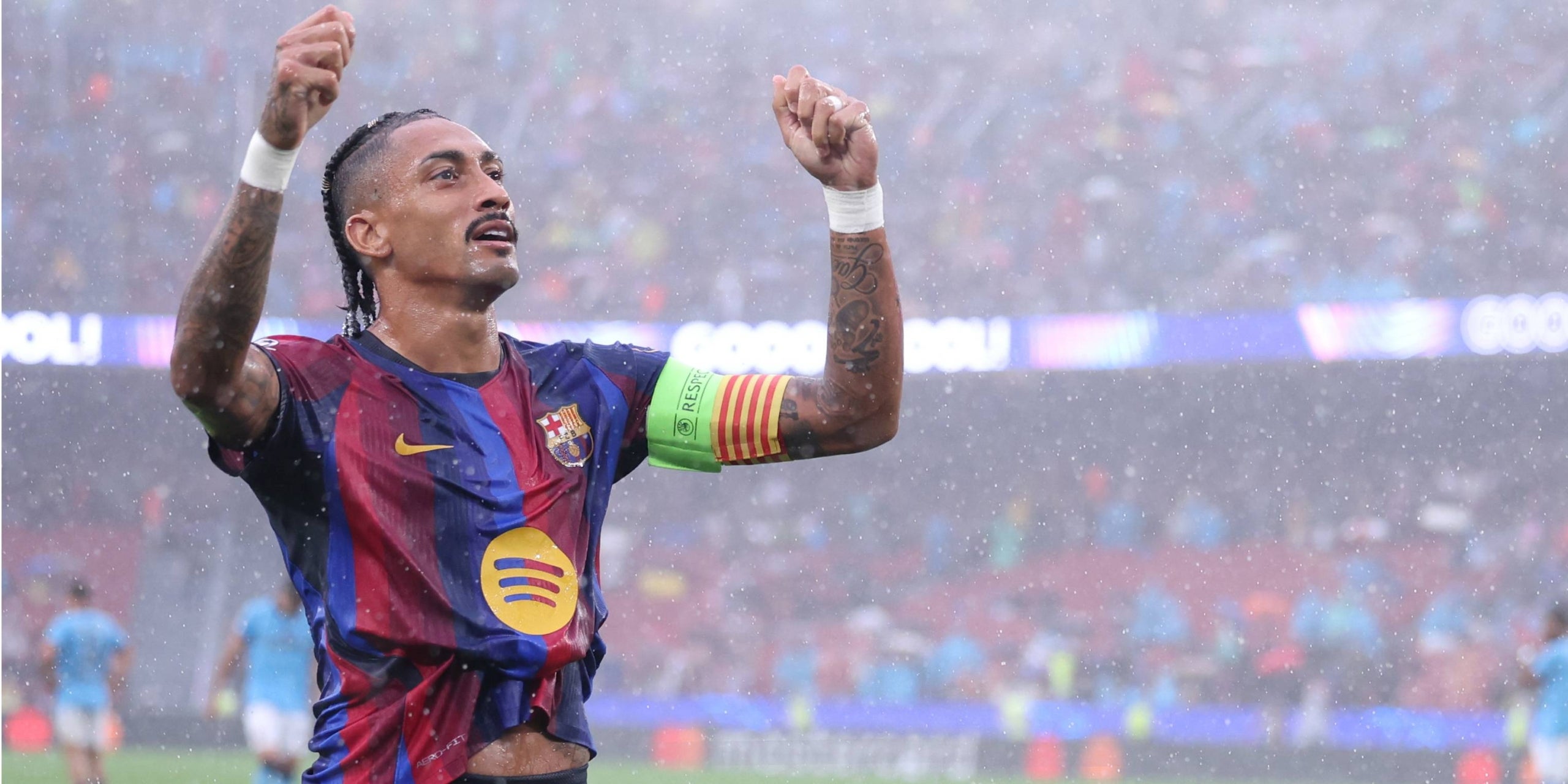 Raphinha, celebrant el seu primer gol contra el Feyenoord | Europa Press