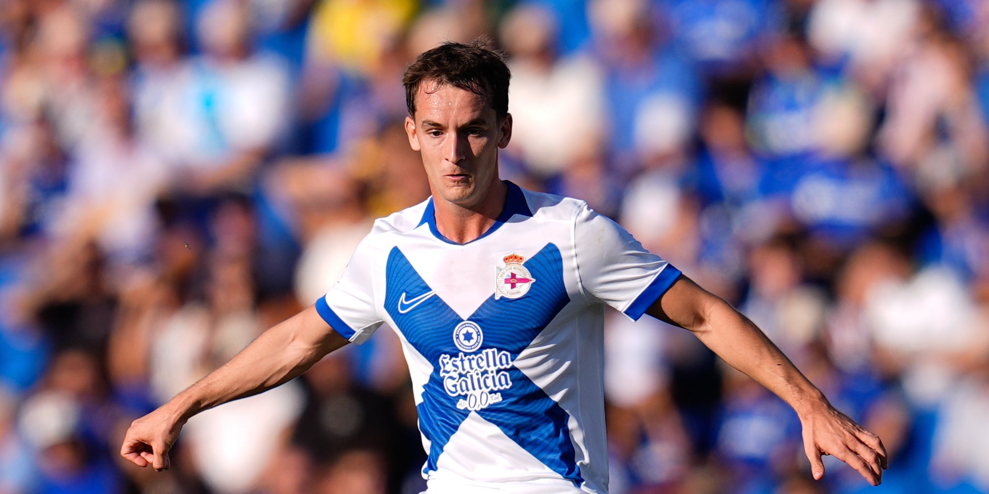 Marc Casadó, durant un partit amb el Deportivo | Europa Press