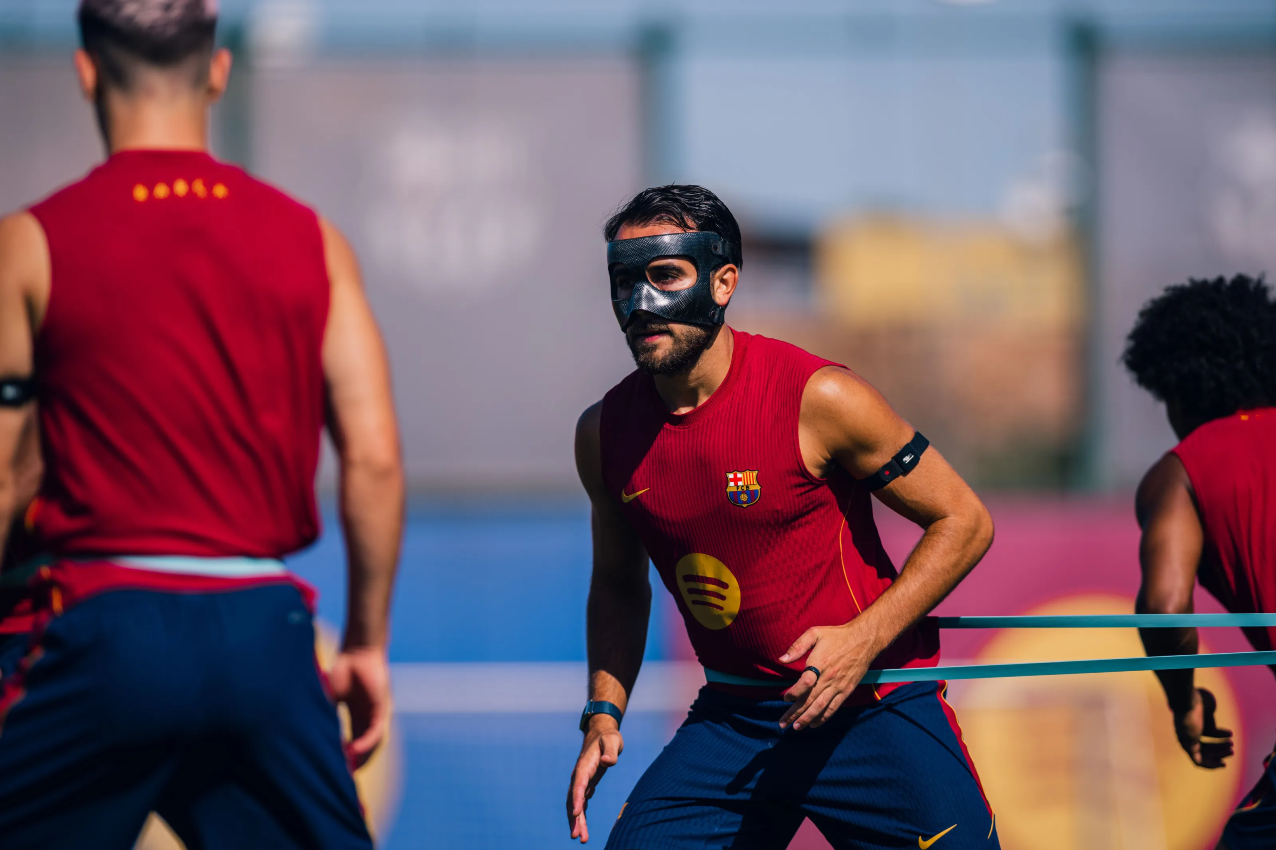 Eric Garcia, entrenant-se amb màscara | FC Barcelona