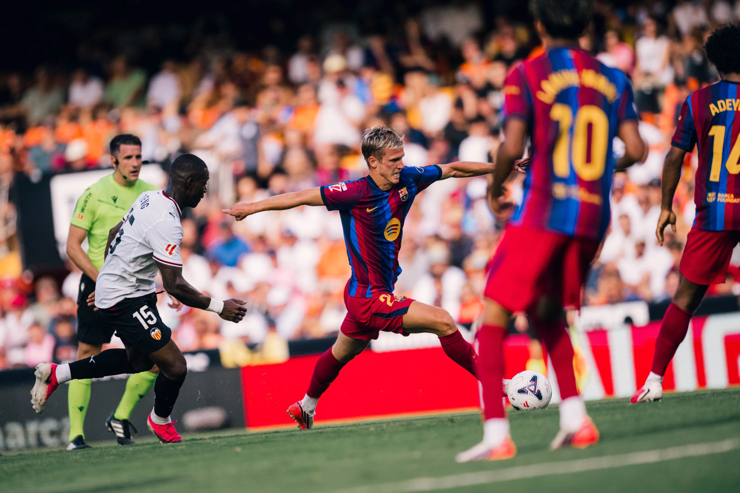 Dani Olmo, durant el València-Barça | FC Barcelona