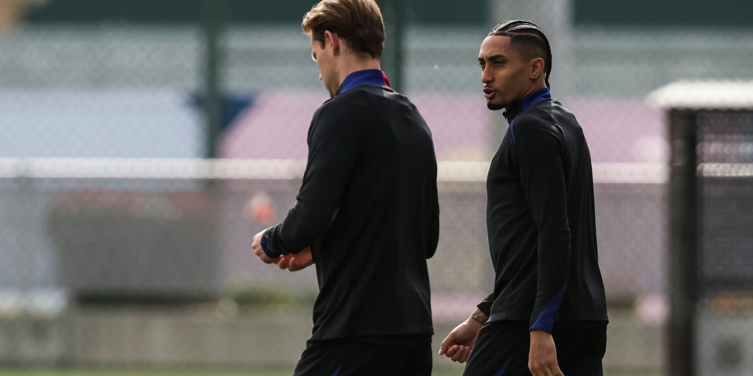 Frenkie de Jong i Raphinha, durant un entrenament | Europa Press