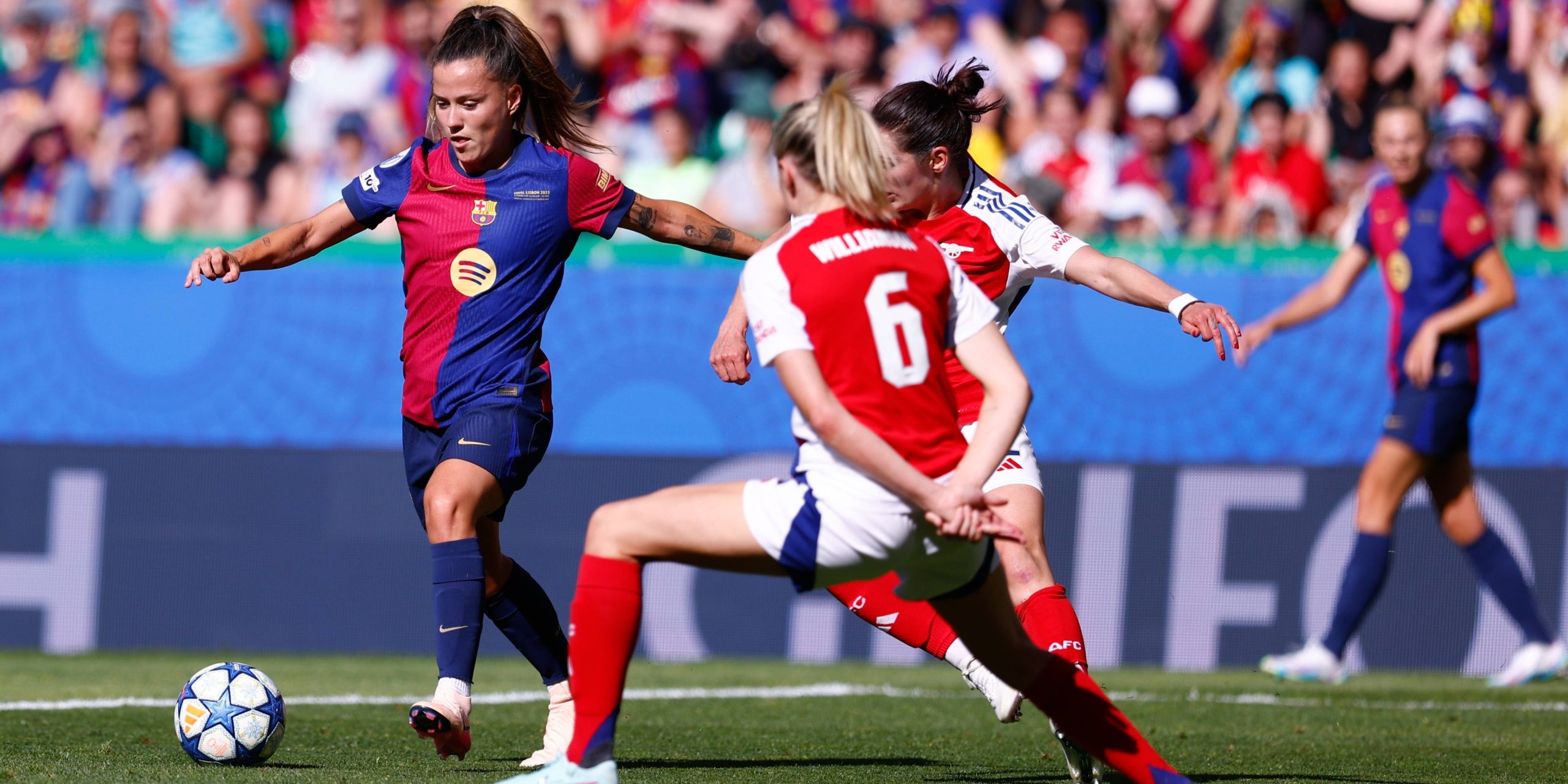 Clàudia Pina, durant un partit contra l'Arsenal | Europa Press