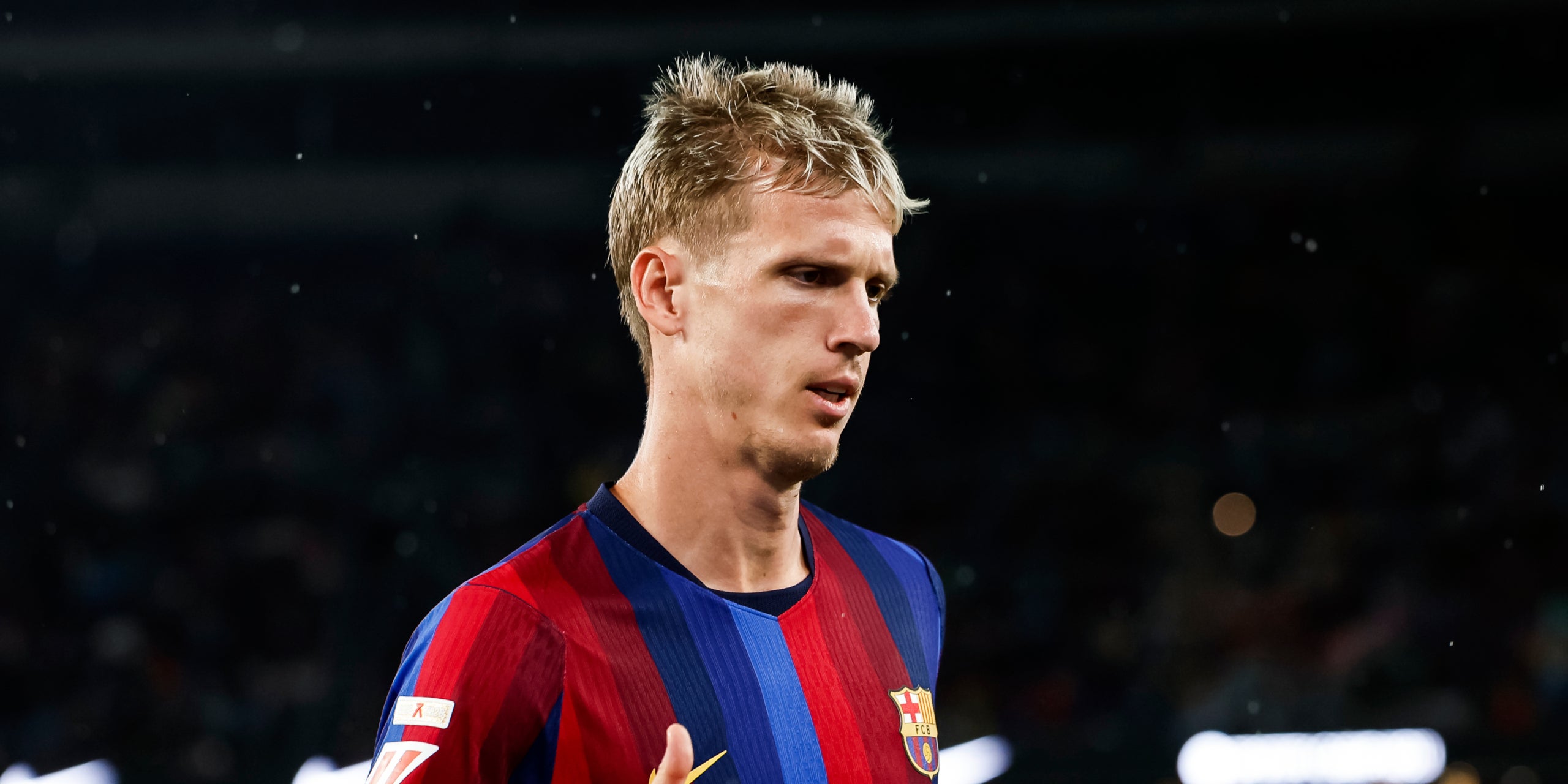 Dani Olmo, durant un partit amb el Barça | Europa Press