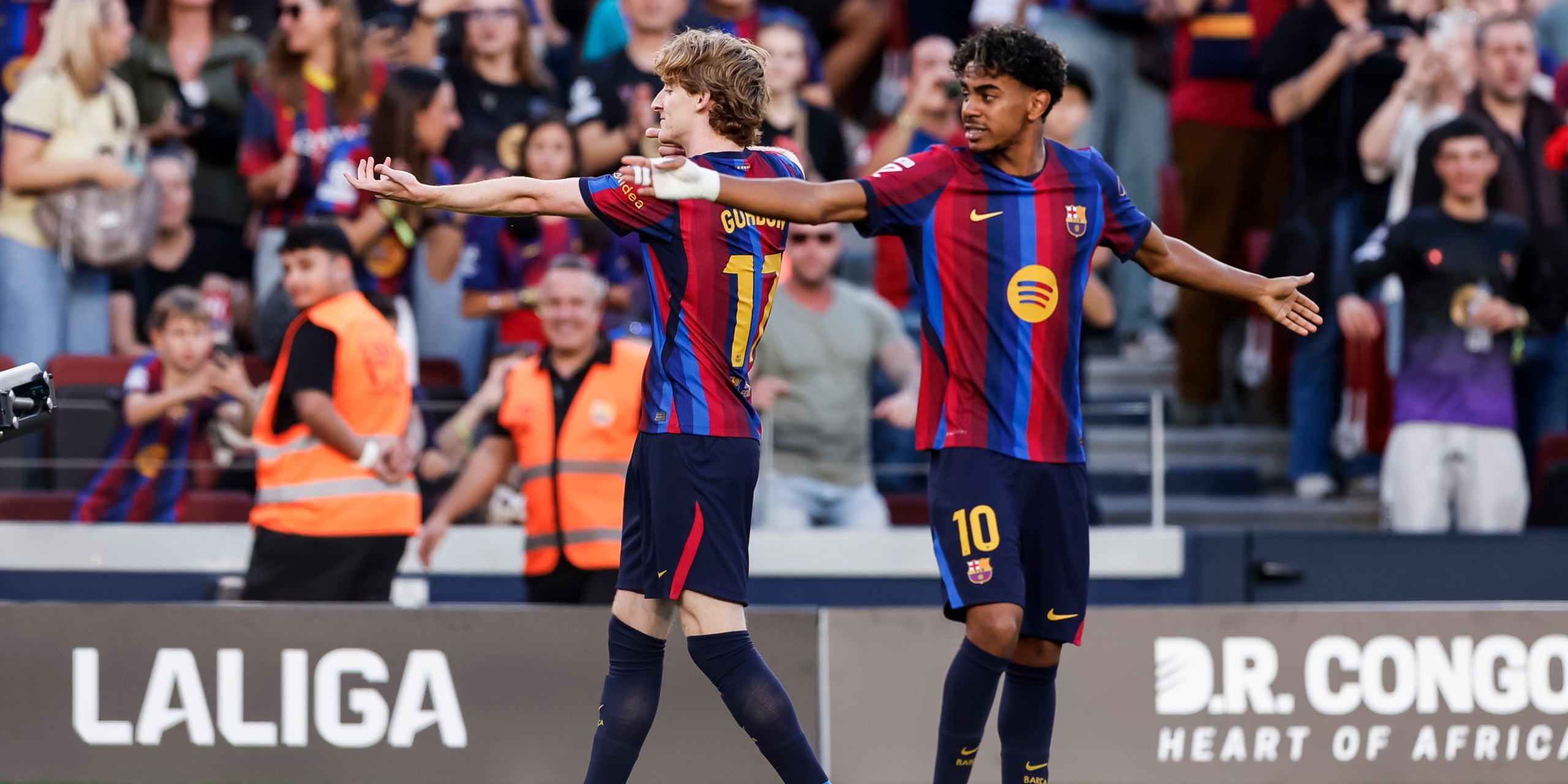 Anthony Gordon ha fet el primer gol del Barça. | Europa Press