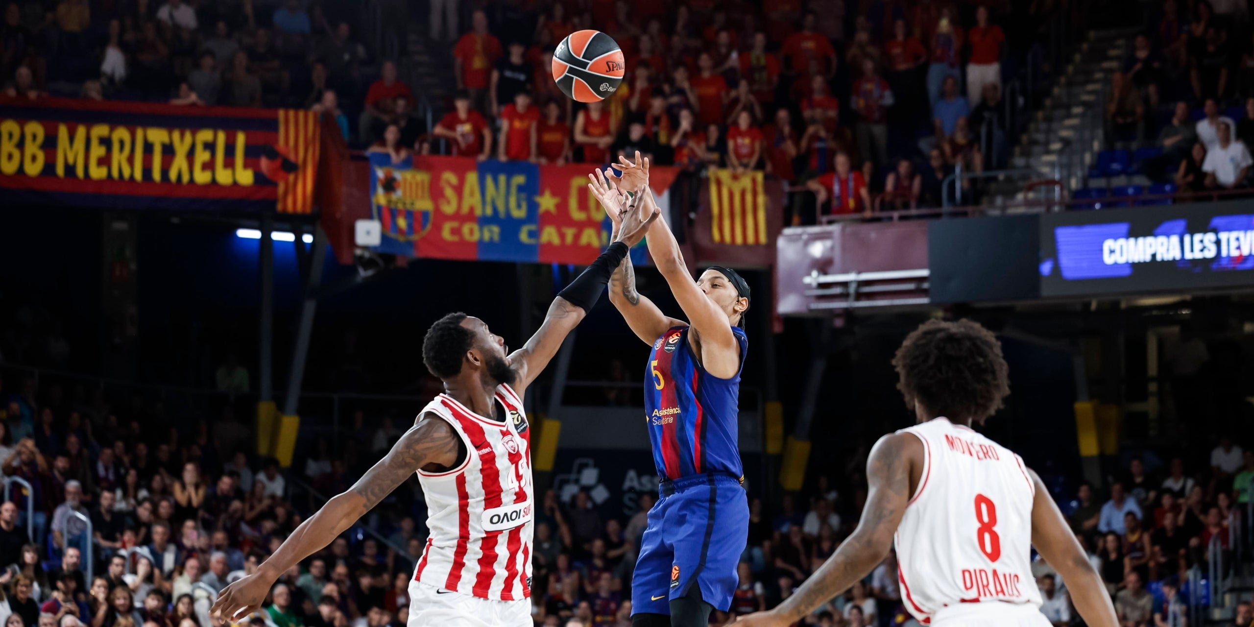 El triple de Robinson al final del partit. | Europa Press