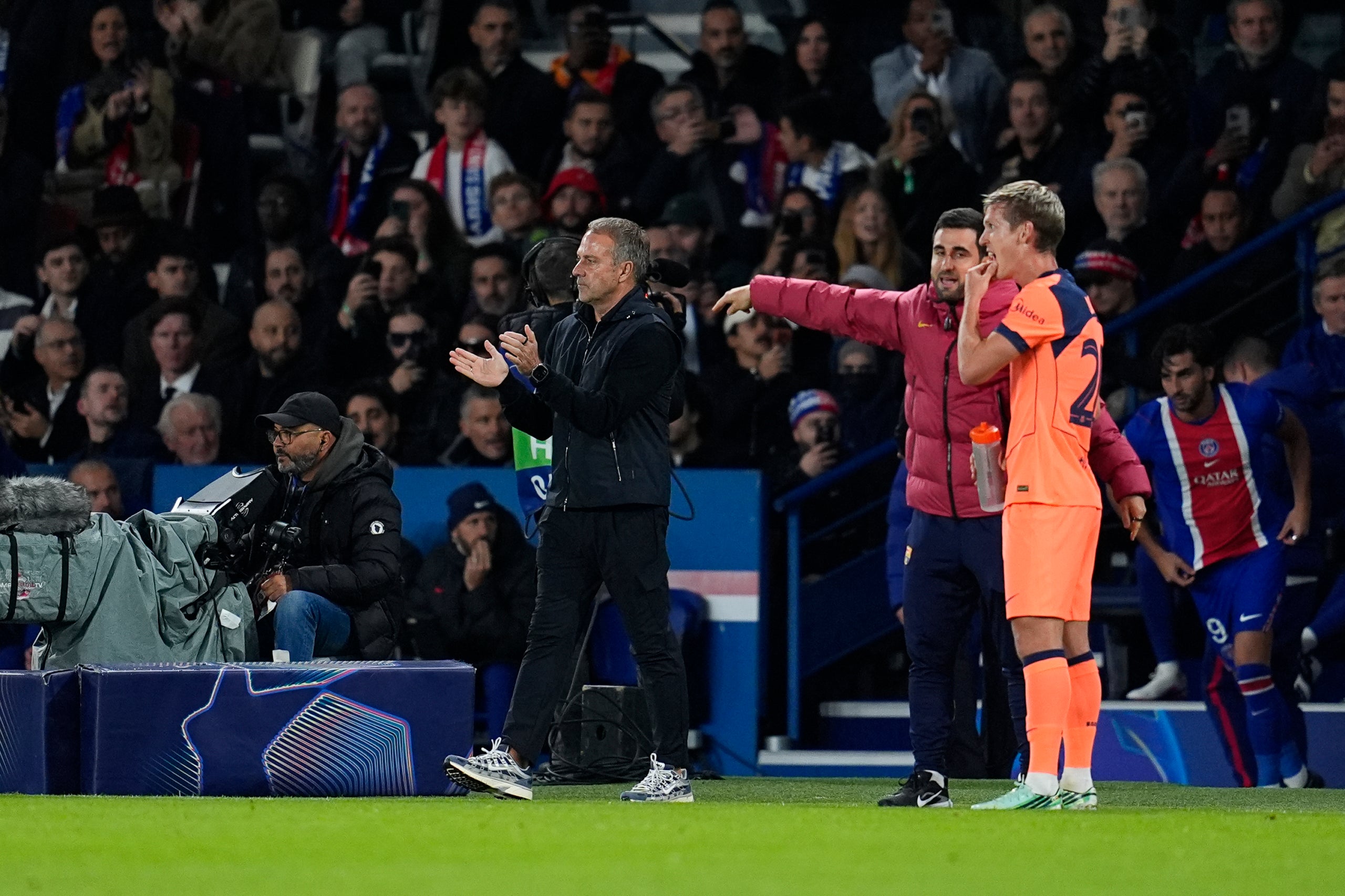 Hansi Flick, durant el PSG-Barça | Europa Press