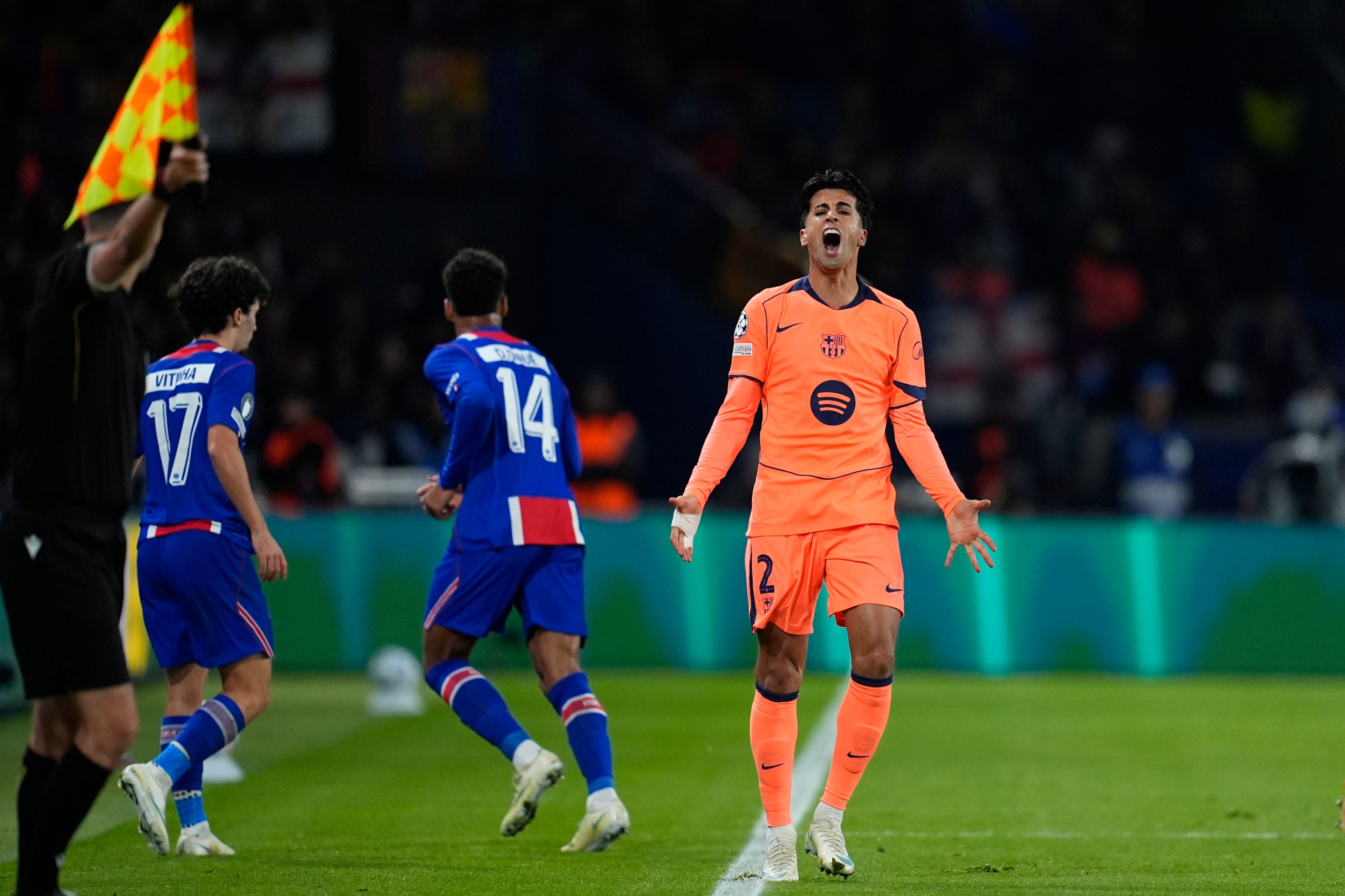 Joao Cancelo, durant el PSG-Barça | Europa Press